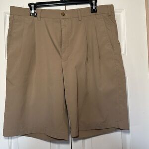 Champions Tour men’s golf short size 36